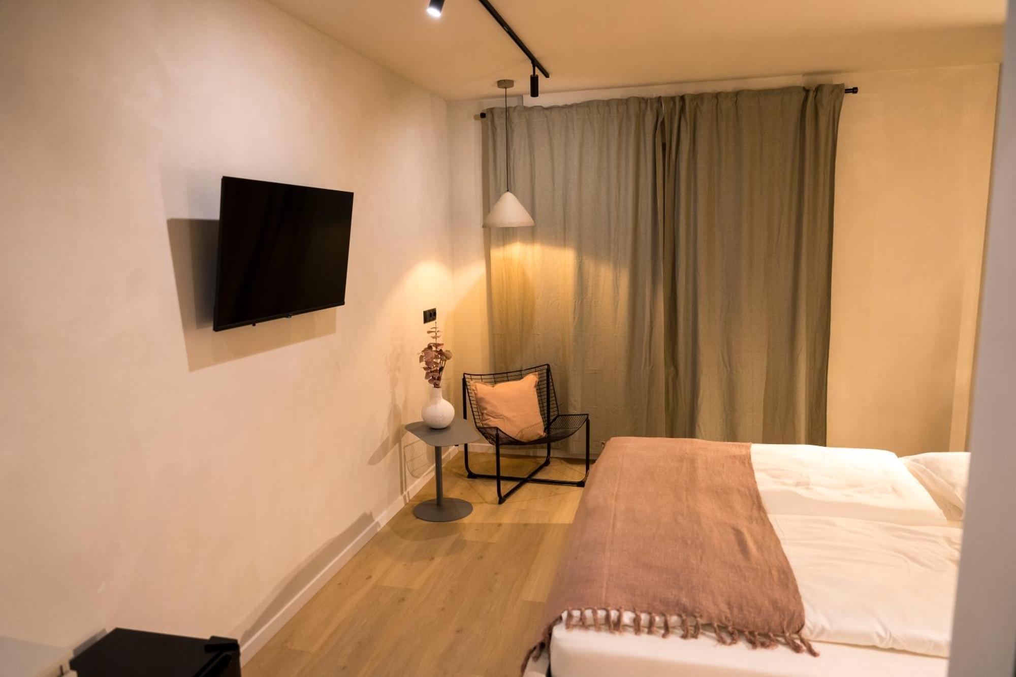 Hotel Weinhaus Kreuter Кобленц Екстериор снимка